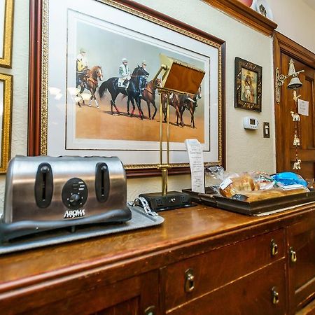 Elliott House Bed & Breakfastトロント エクステリア 写真